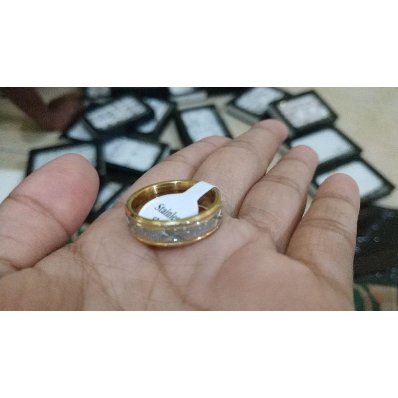 

Cincin couple pasir kombinasi