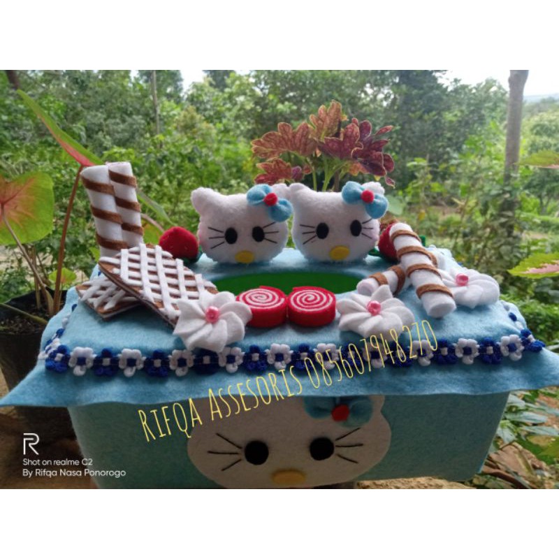 Kotak Tisu Hias Hello Kitty