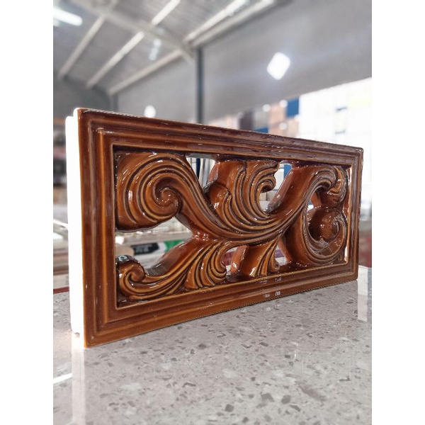 loster keramik motif ukiran kayu