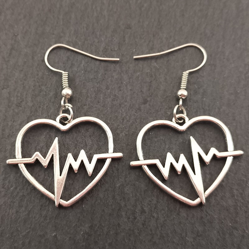 Anting Tusuk Gantung Desain Hati ECG Gaya Eropaamerikasimpleretro handmade Untuk Wanita
