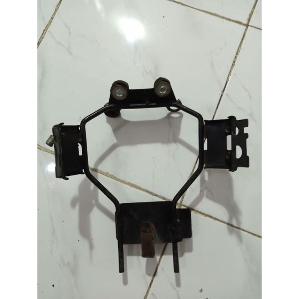 Breket Pangkon Dudukan Lampu Belakang Stoplamp Honda GL PRO GL MAX Original