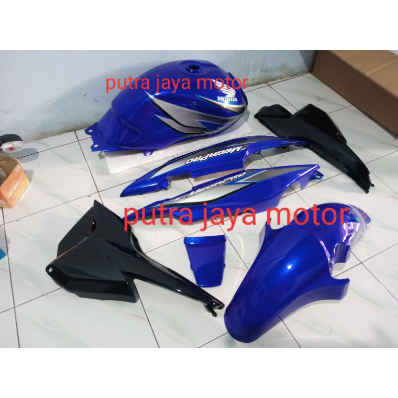 bodi set Megapro Primus tahun 2008 warna biru