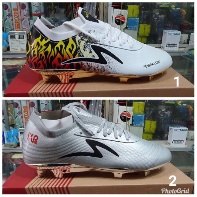 Sepatu Bola Specs Accelerator Lightspeed II FG Klok Pluim SE Special Edition