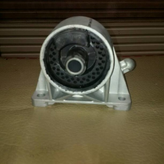 Engine mounting depan zafira A/T