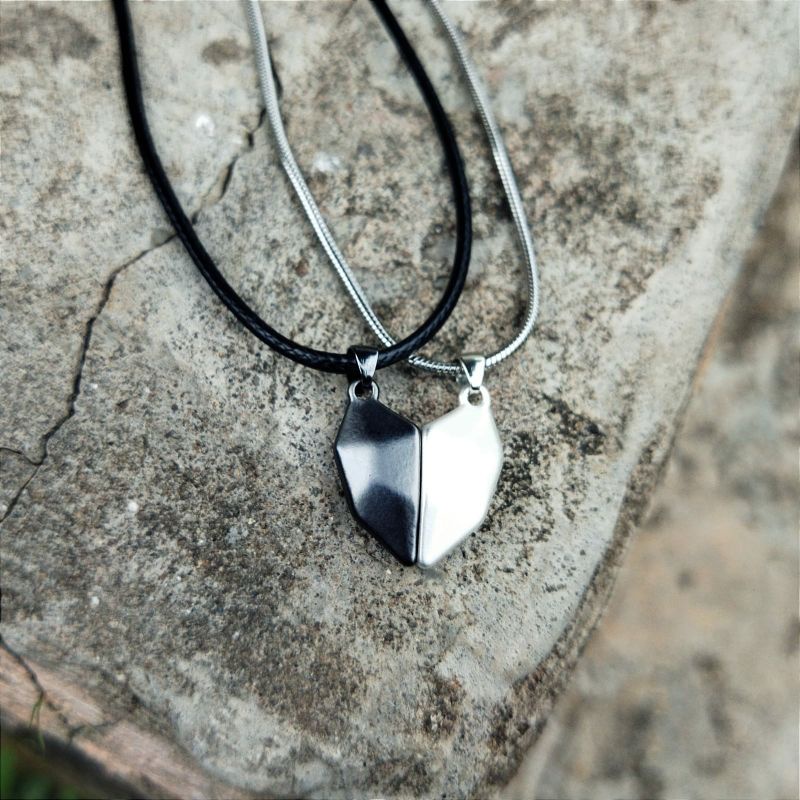 2 Pcs / Set Kalung Titanium Pasangan | Kalung Couple Pasangan Magnetik Couple Necklace Fashion Jewel