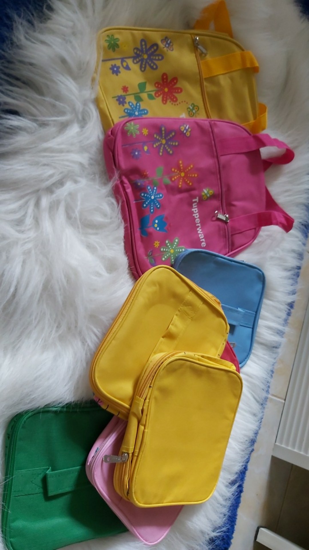 Tas Lolly Daun (19.5 × 17.5 X 7.5cm)