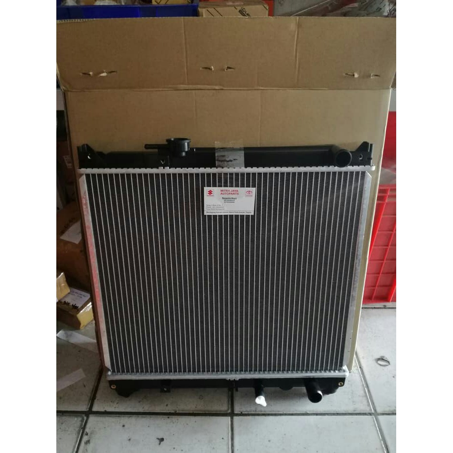 Radiator Suzuki Escudo/Vitara/sidekick
