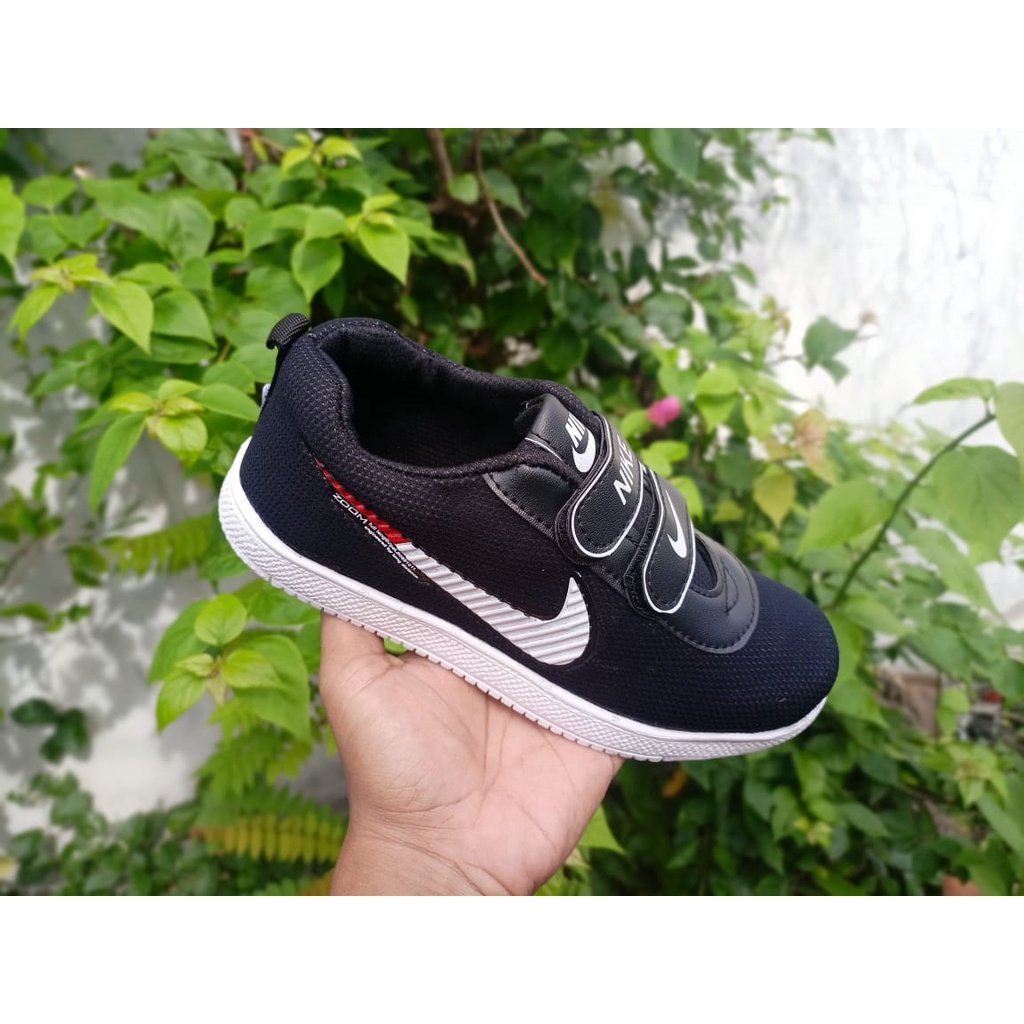 SEPATU ANAK SEKOLAH NEO HITAM KRETEKAN TANPA TALI SNEAKERS TERBARU TERMURAH DI SHOPEE