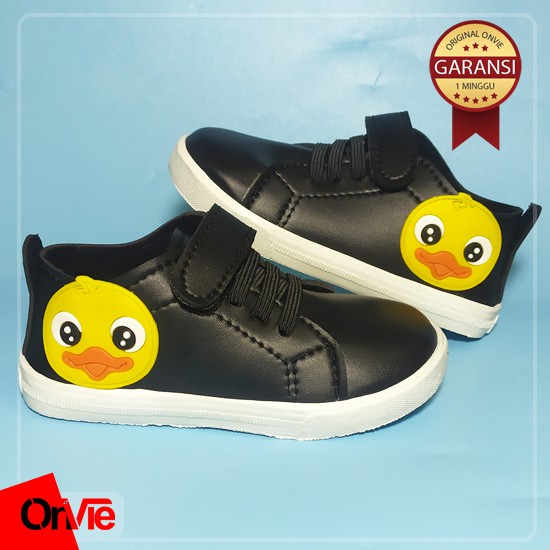 Onvie Sepatu Sneakers Anak Sekolah Motif Karakter Bebek