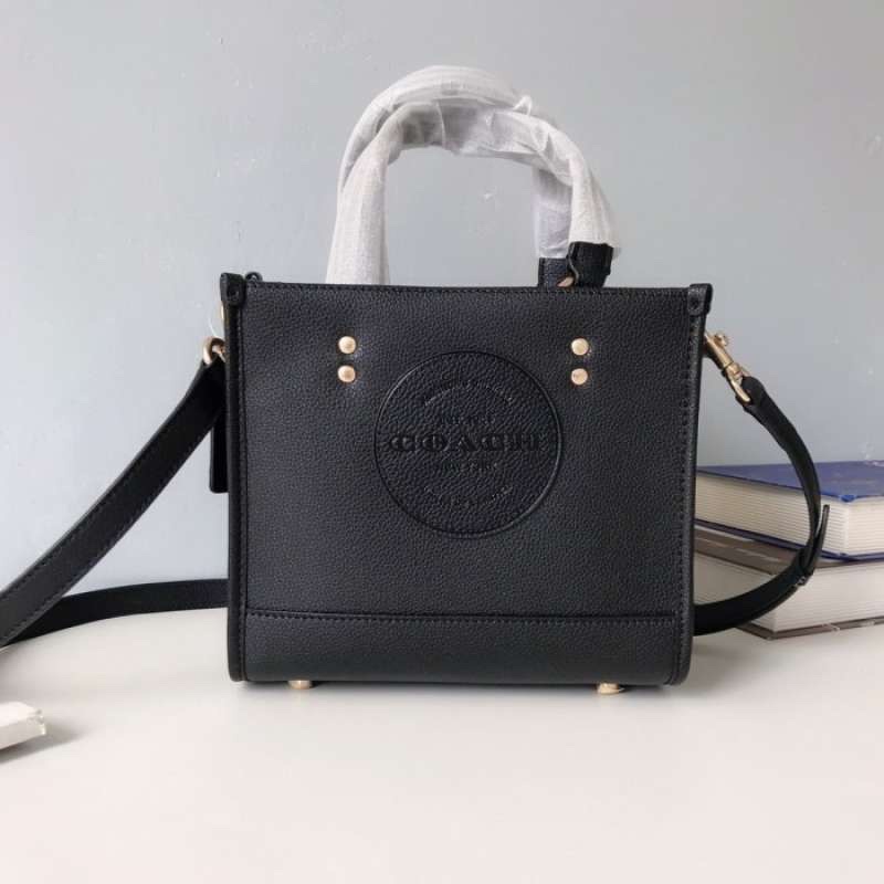 Coach Field Tote 22 In Leather (C5268)