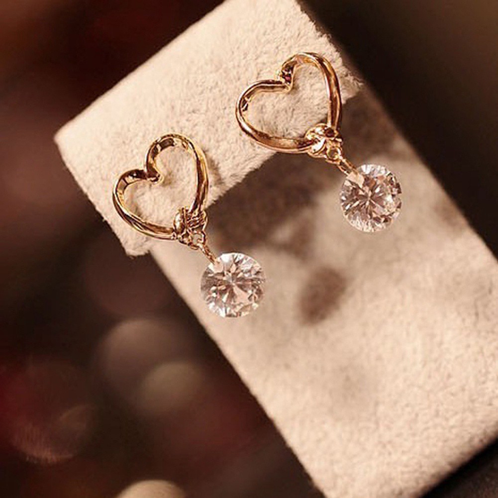 【Ready Stock】Korean 2020 New Earring Women Heart Shaped Ear Pins Zircon Eardrop Crystal Earrings Jewelry