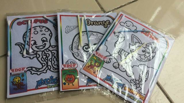 mainan edukasi anak magic painting brush with water diberi air berubah warna belajar mewarnai