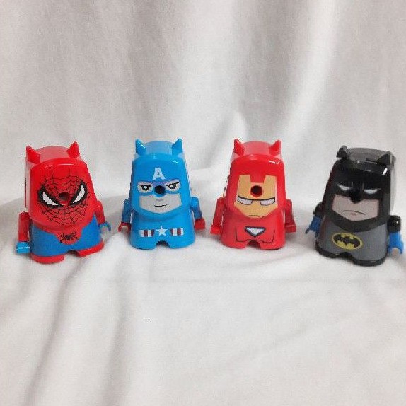 

Rautan Pencil Putar Superhero