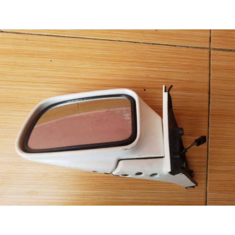 spion mitsubishi eterna sebelah kiri