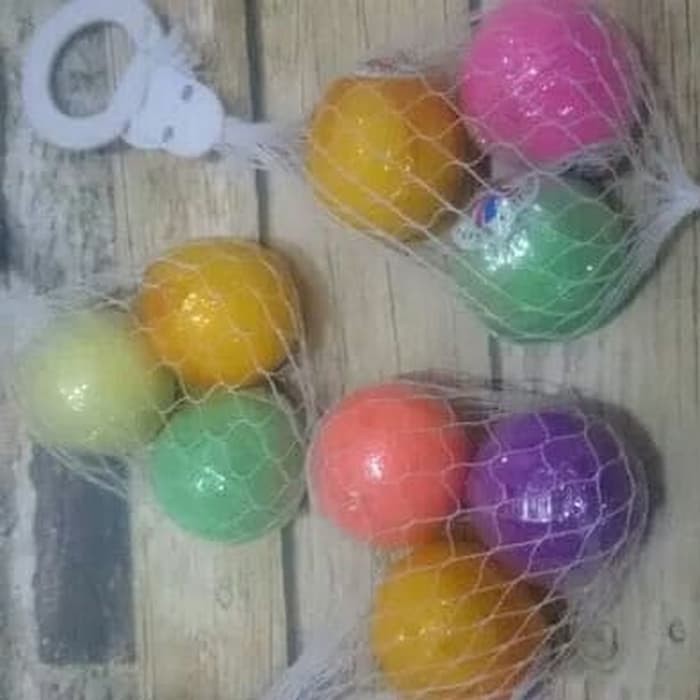 [80 GRAM] KAMPER BOLA WARNA BARUS MODEL GANTUNGAN ISI 3 PCS - bahan aktif NAPHTHALENE