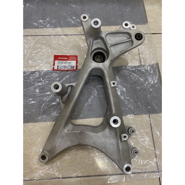 SWING ARM SASIS K97 PCX 150 PCX HYBRID 2017-2021 ORIGINAL ORI ASLI HONDA AHM 52100-K97-N00