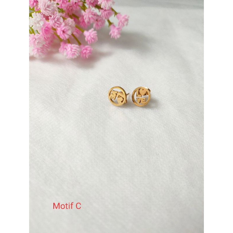 Anting Tusuk Motif Love WanitaZQ2