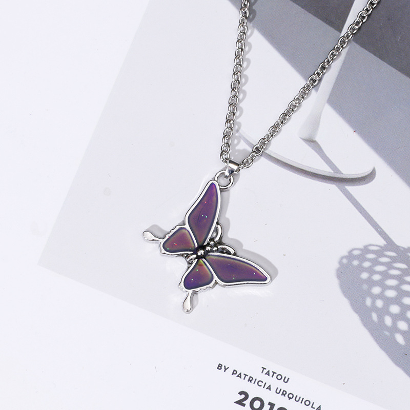 Kalung Liontin Butterfly Warna Hangat Gaya Retro Untuk Pasangan