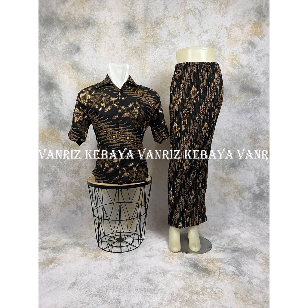 BATIK COUPLE / BAJU BATIK COUPLE LENGAN PENDEK/ BATIK SET / BATIK LENGAN PENDEK / BATIK COUPLE ROK PLISKET / ROK PLISKET BATIK COUPLE