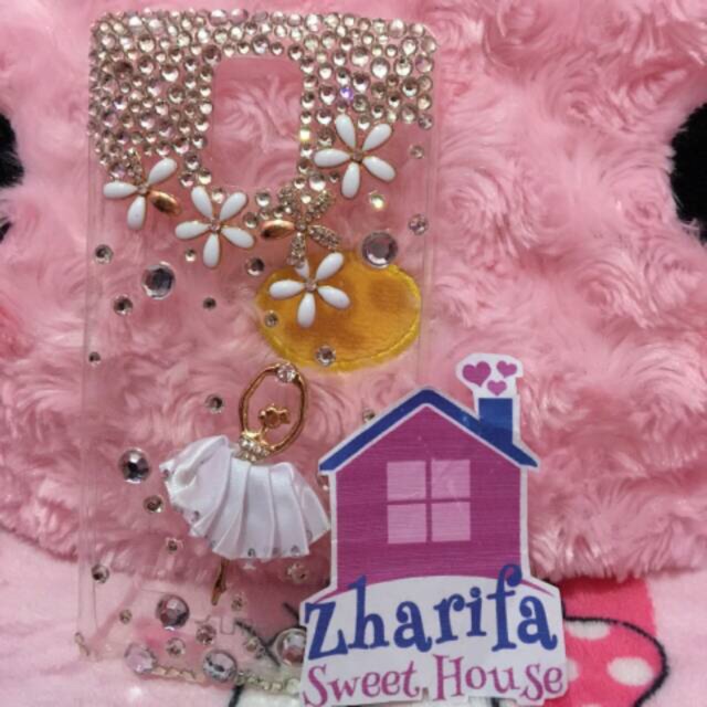 Custom case hard balerina