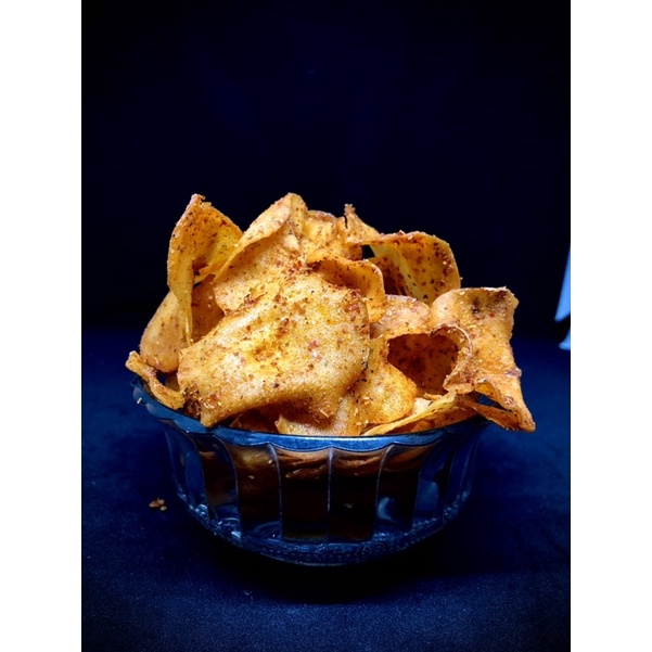 

kripik singkong / kripik pedas / kripik kriuk / kripik gurih / kripik pedas daun jeruk / cemilan pedas / cemilan bandung / cemilan gurih