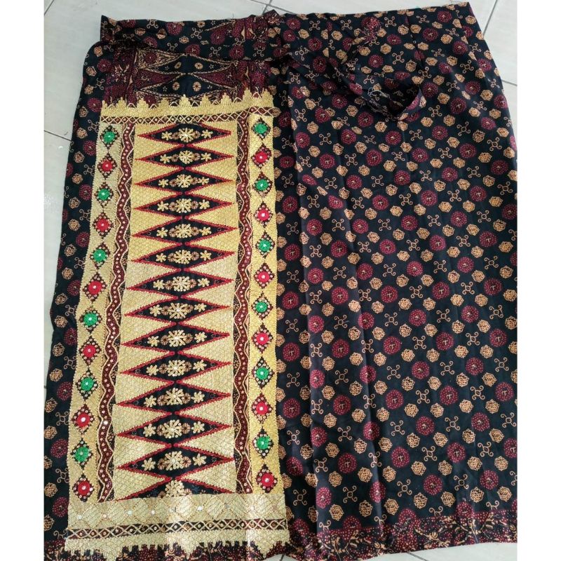 rok lilit Tapis lasem,Tapis lampung