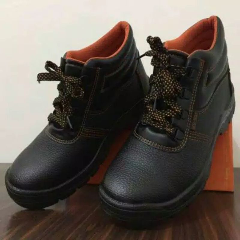 Sepatu Safety shoes middle cut - sssmc 11