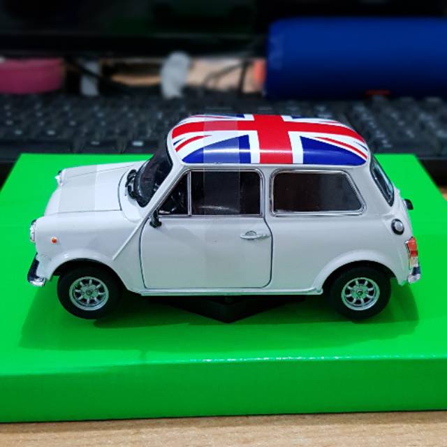 Diecast Mini cooper 1300 london edition