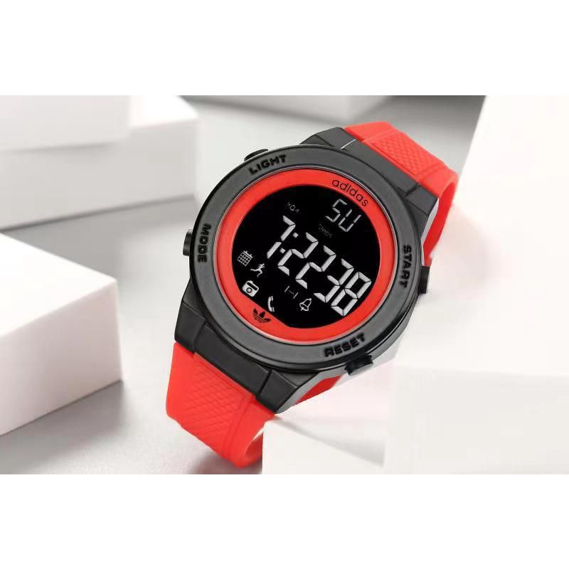 Jam Tangan Sporty Water Resist Jam Tangan Strap Rubber Bisa COD