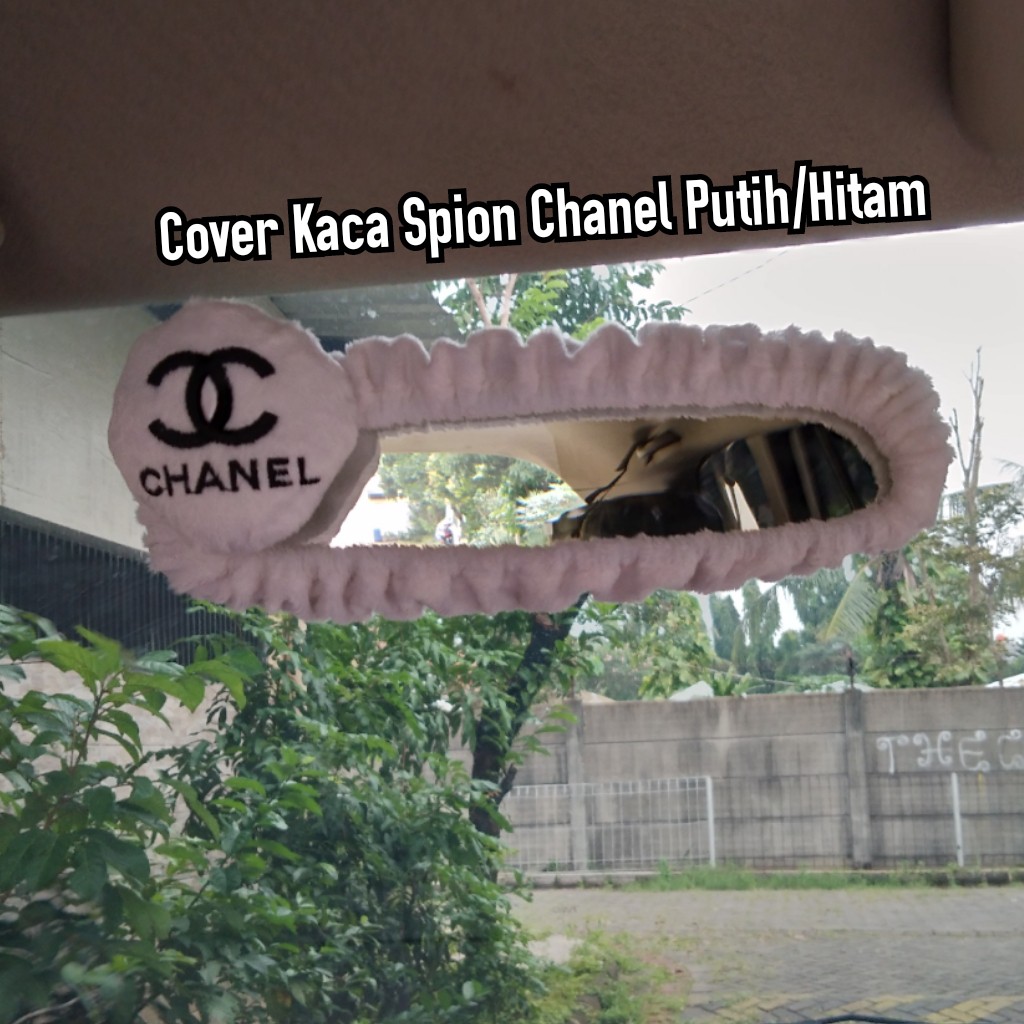Sarung Spion Cover Spion kaca dalam Motif Bando Chanel Putih Tulisan Hitam