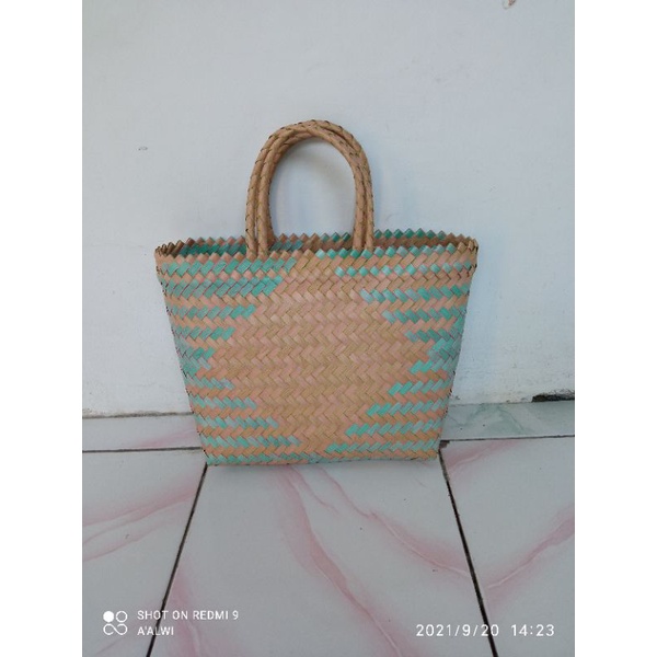 Tas Lurik Anyaman Sedang Size 35×13×28