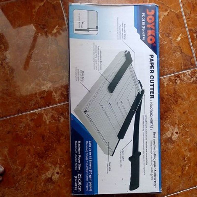 

paper cutter