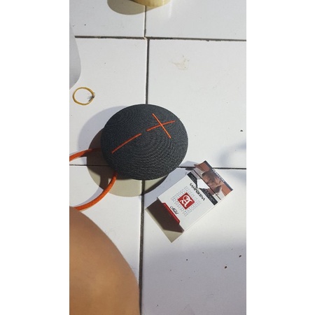 speaker portabel UE roll 2