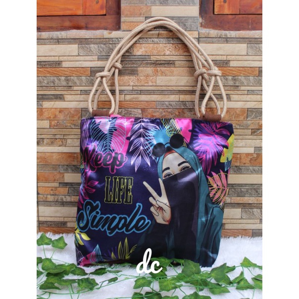 totebag canvas printing karakter muslimah cantik bercadar