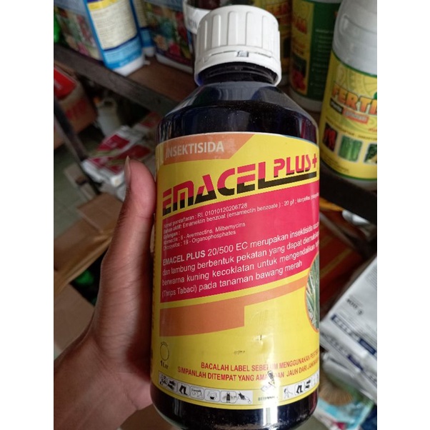 EMACEL PLUS 20/500EC 1 LITER +KAOS ) DUA BAHAN AKTIF