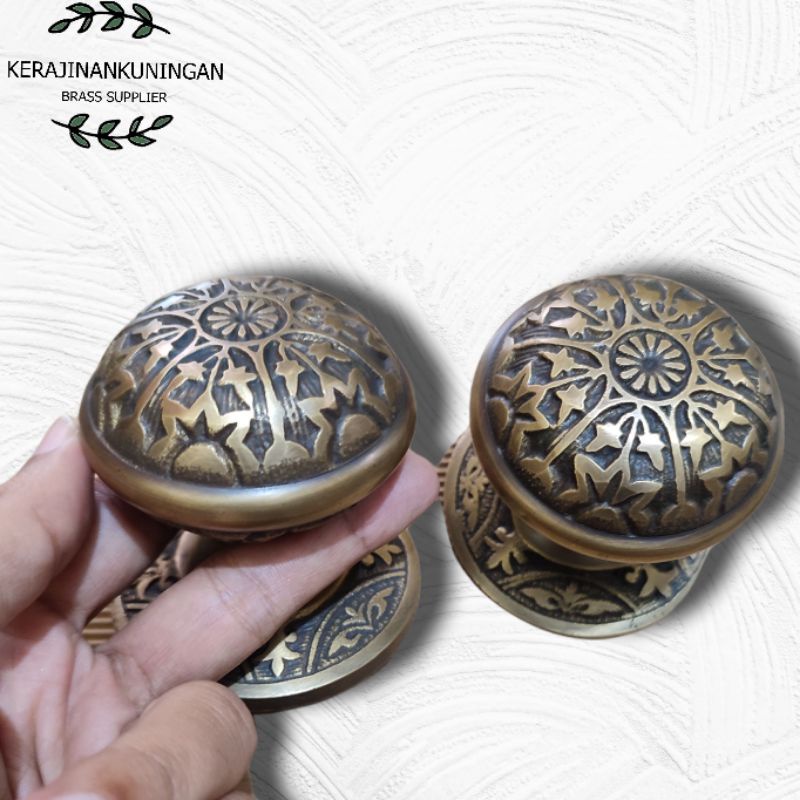 handle tarikan pintu Knop Knob Pintu Rumah Kuningan Antik Motif Ukir bulat