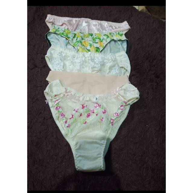 Celana Dalam Wanita (Take All )