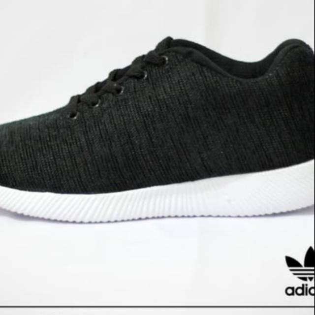 Sepatu sekolah hitam SNEAKERS adidas olahraga running pria wanita