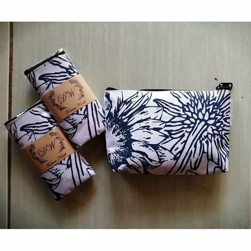 Pouch Kanvas 20x13x3 free Desain-souvenir nikah-souvenir Murah-Souvenir Promosi-Souvenir toko