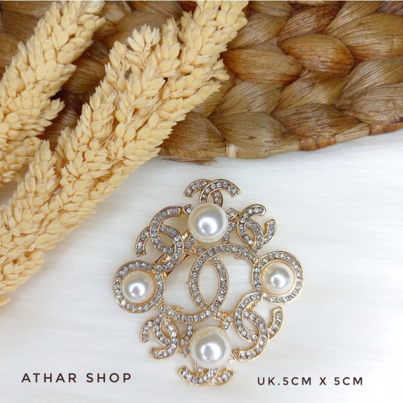 Bros B,bross button,pin Bros buttonscarves-Chan mut 4 gold