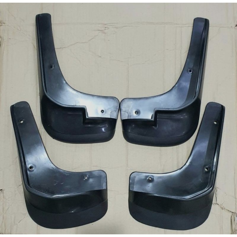 Mud guard karpet roda mobil avanza/xenia lama 2005-2007