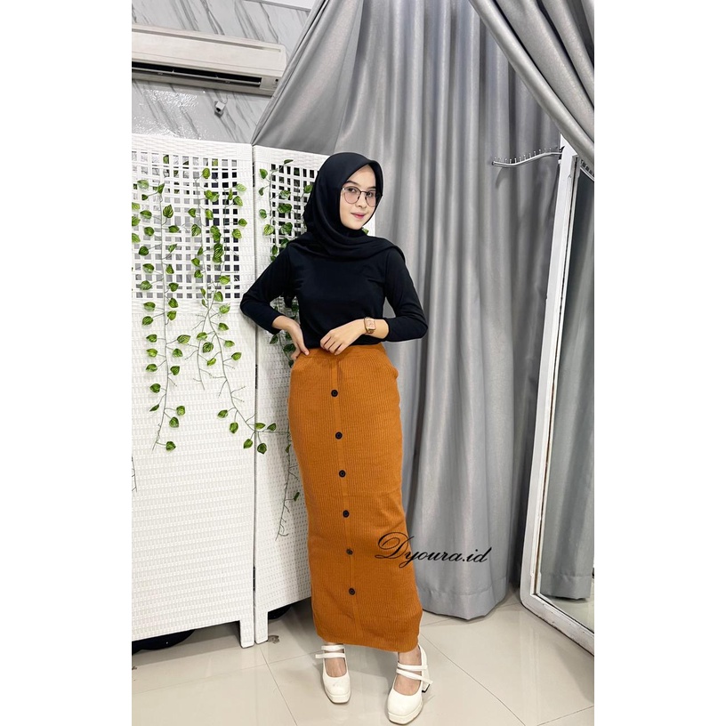 rok rajut kancing depan by dyoura