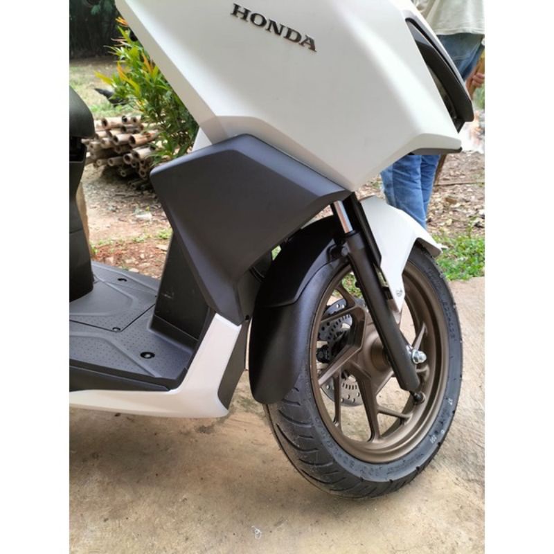 sambungan spakbor depan Vario 160