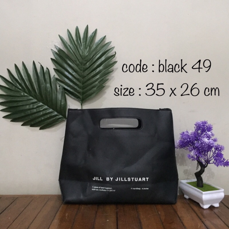 Preloved Clutch Jill by jill stuart