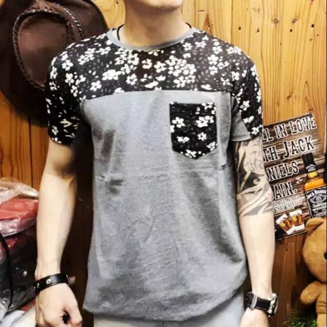 Kaos pria motif kantong depan