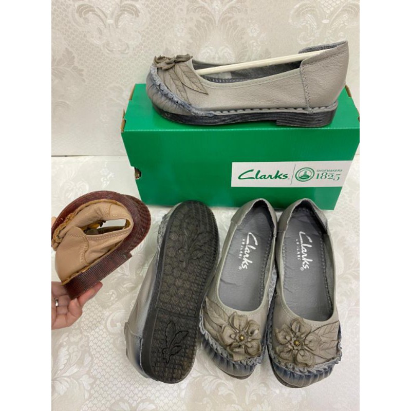 Sepatu Clarks Wanita / Clarks flat / Clarks lotus Flat Daun Bunga