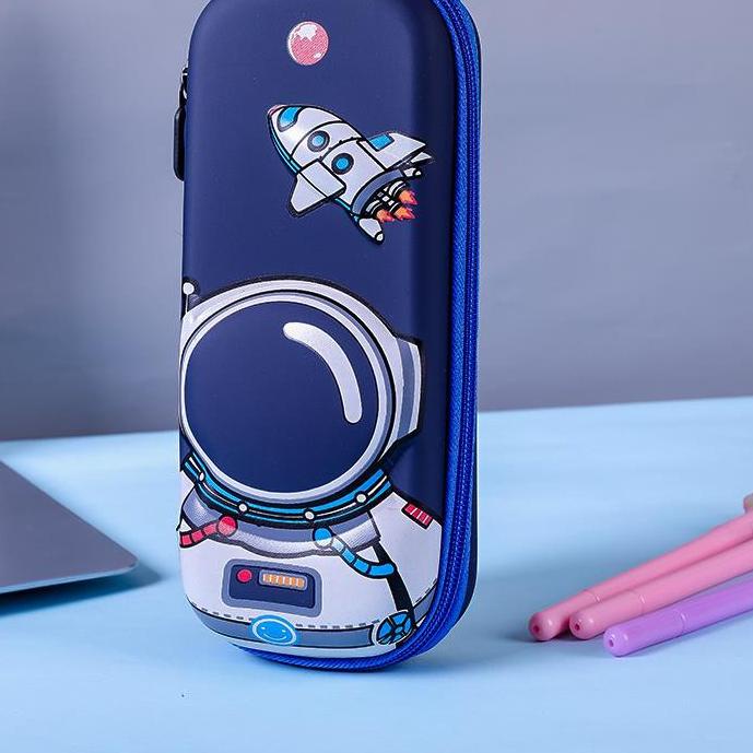 

Terbaru! Kotak Pensil Astronot Tempat pensil galaxy ufo stronot 6D timbul tempat pensil anak laki laki dosgrip kado ultah anak cowo✓