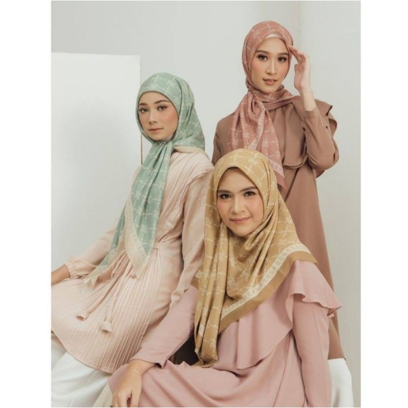 SALE Louisaluna monogram 12 warna