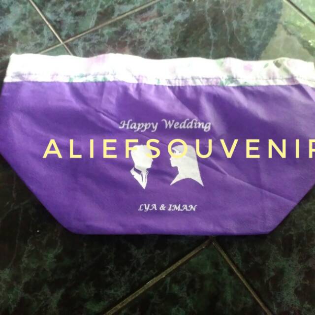 

Tas berkat serut pernikahan/ tas souvenir pernikahan / tas serut mawar