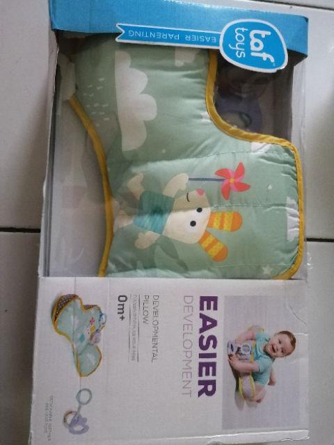 taf toys developmental pillow